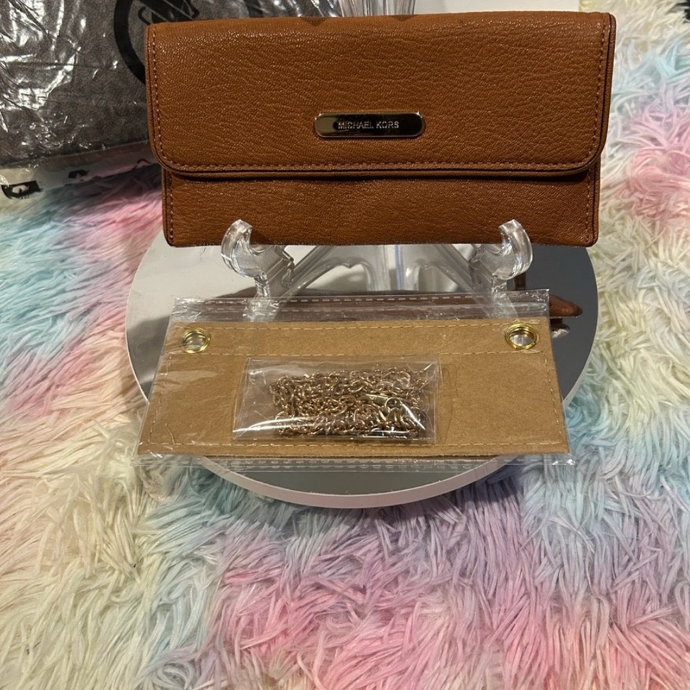 Michael Kors NWT Tan / Brown Crossbody bag with EUC Michael Kors wallet - Picture 6 of 11